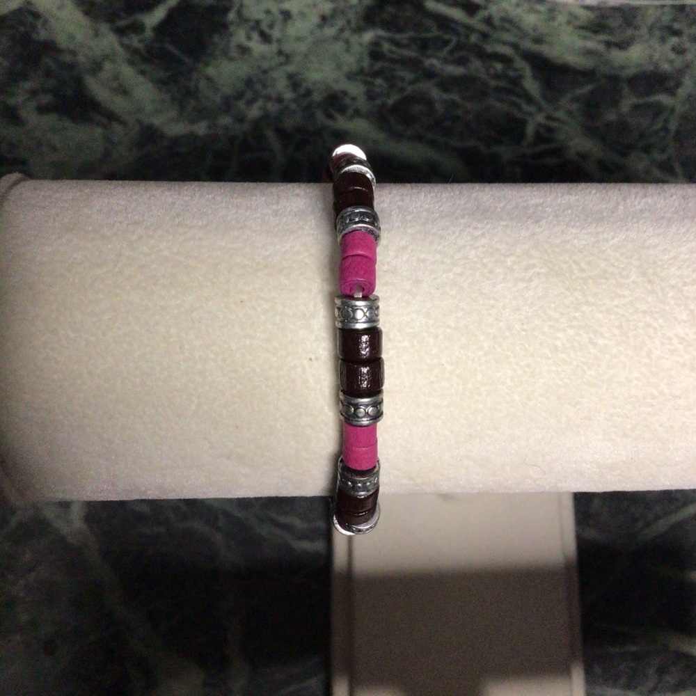 Pink wood & metal stretch bracelet